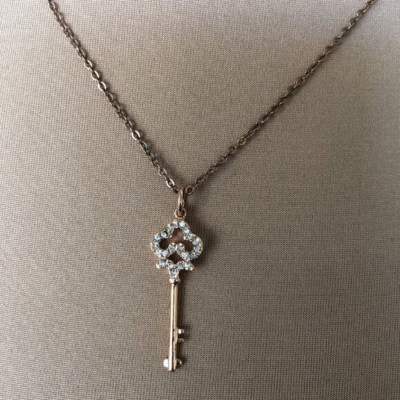 Rose Gold Plated Necklace w Key Charm Pendant  W Cubic Zirconia Stones - Picture 13 of 13
